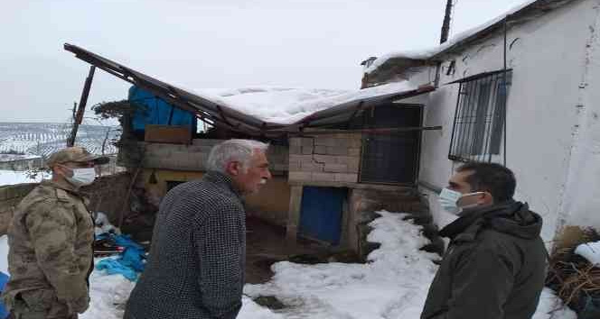 Kaymakam Akça’dan karda zarar gören köylere ziyaret