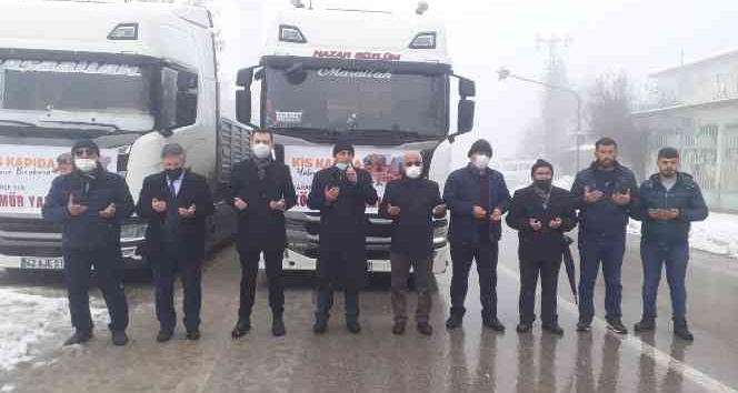 Karaman’daN Suriye’ye 2 tır kömür yardımı