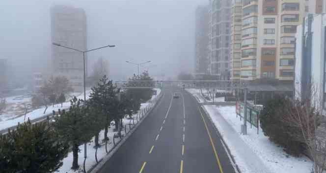 Niğde’de sis etkili oldu