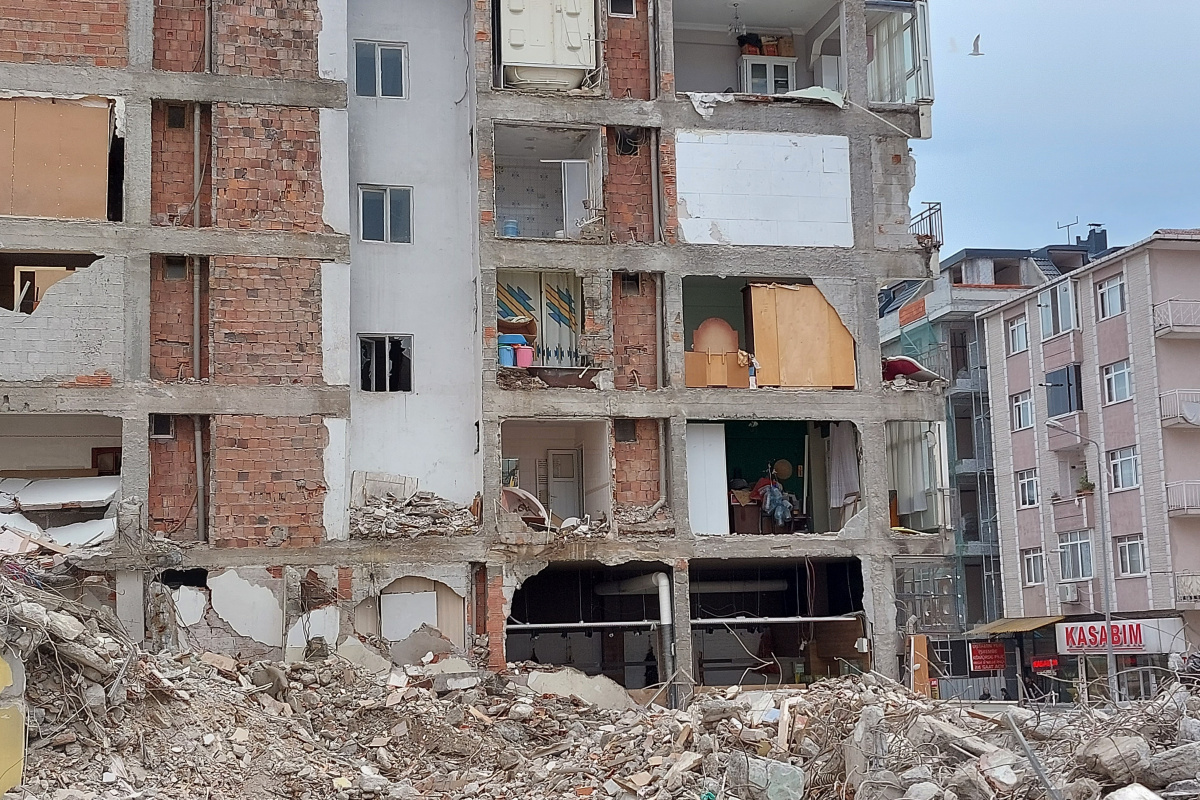 Kentsel dönüşüm müteahhidin skandalını ortaya çıkardı