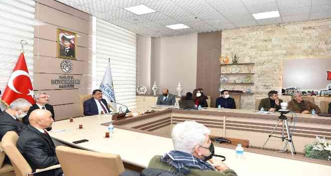 Yeni Kent Meydanı düzenlemesi ile ilgili bir sunum gerçekleştirildi