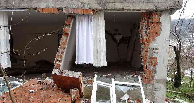 Ordu’da heyelan nedeniyle 36 kişi tahliye edildi