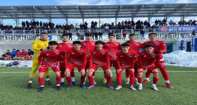 Kahramankazan Belediyespor U-18 futbol takımı namağlup şampiyon