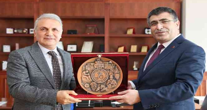 Rektör Aktekin’den Ankara Müzik ve Güzel Sanatlar Üniversitesi’ne Ziyaret