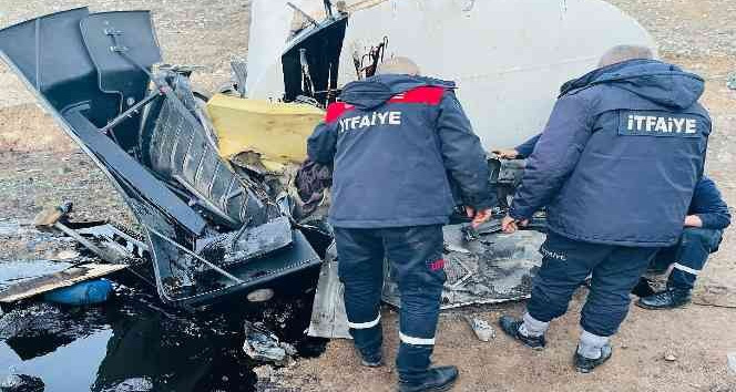 Cizre-Nusaybin karayolunda  tır şarampole yuvarlandı: 1 yaralı