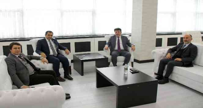 Rektör Karacoşkun Vali yardımcıları ile bir araya geldi