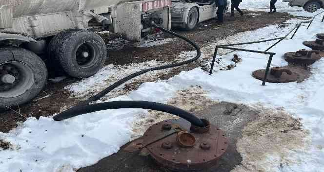 Polisin dikkati ele verdi,26 bin litre kaçak akaryakıt ele geçirildi