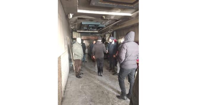 Tatvan’da iş yeri yangını