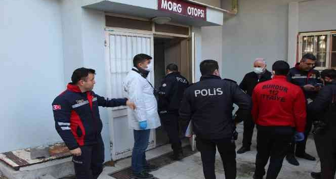 10 gün önce geldiği kızının evinde sobadan zehirlenen yaşlı çifti ölüm ayırdı