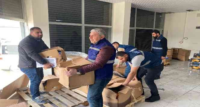 Cizre Kaymakamlığı ve Dicle Elektrik, ihtiyaç sahibi vatandaşlara gıda kolisi dağıttı