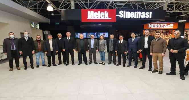 Yalova’da binlerce kişi “İyi Ki Varsın Eren” filmini ücretsiz izledi