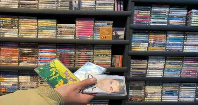 Üretimi olmadığı için hepsi koleksiyonluk