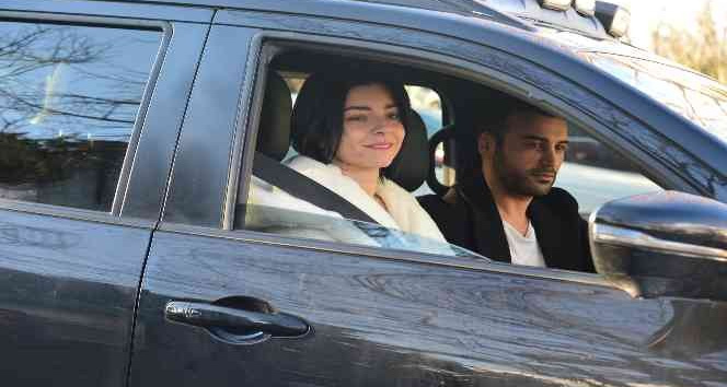 Emre Kaya suskun, Merve Boluğur "Aşk yok iş var" diyor