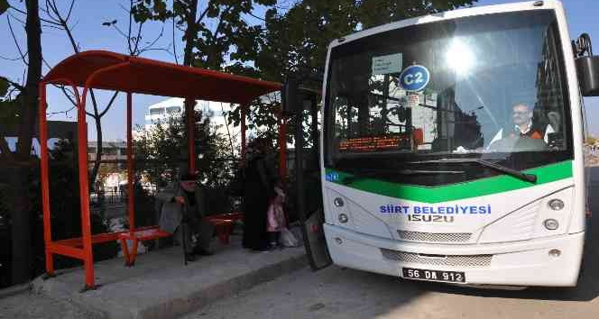 Siirt Belediyesi, otobüs duraklarına yapılan hatalı araç parklarına dikkat çekti
