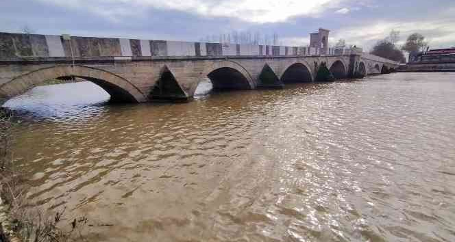 Tunca Nehri’nin debisi 3 günde üç kat arttı
