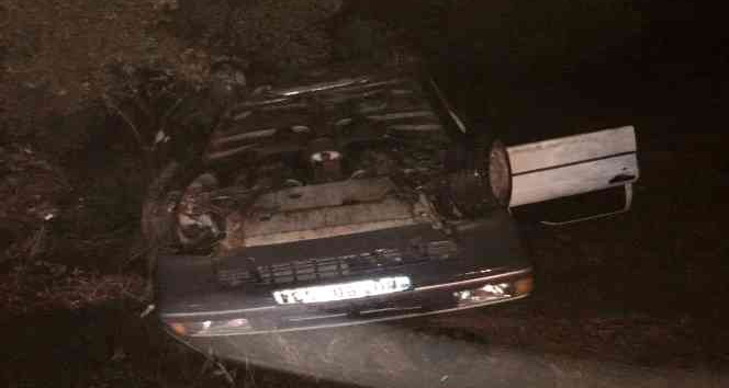 Baba-kız takla atan otomobilden burnu bile kanamadan çıktı