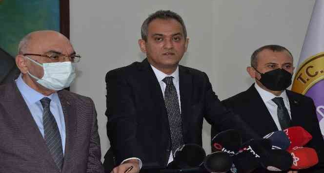 Bakan Özer: “Ordu’da 54 okulun depreme karşı güçlendirme çalışması 2022 yılı içerisinde bitecek”