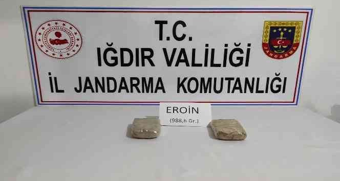Moloz çuvallarının içerisine gizlendi: Yaklaşık 1 kilogram eroin maddesi ele geçirildi