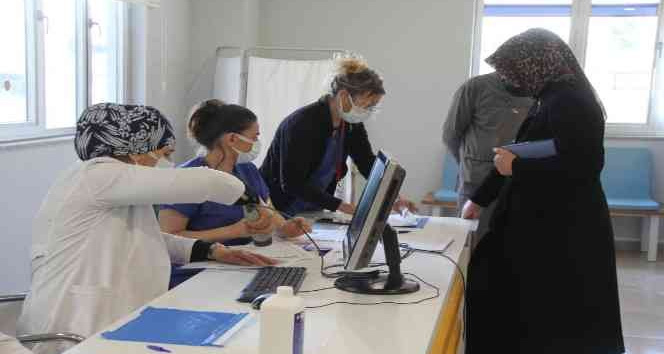 Samsun’da yerli aşıya yoğun ilgi: 3 günde bin 52 kişi ’Turcovac’ aşısı oldu