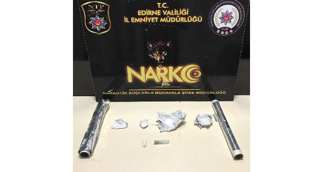 Evinde uyuşturucu ile yakalanan şahıs gözaltına alındı