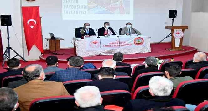 Vali Yılmaz: "Sulama sistemleri modern, verimli ve tasarruflu olmalı"