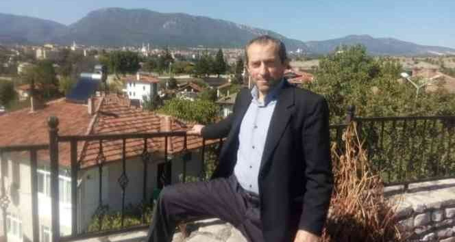 Mikserin altında kalan işçi hayatını kaybetti