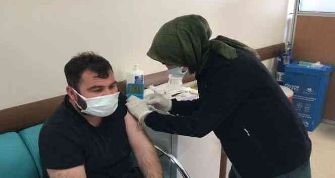 Yerli aşı Turkovac Iğdır’da uygulanmaya başlandı