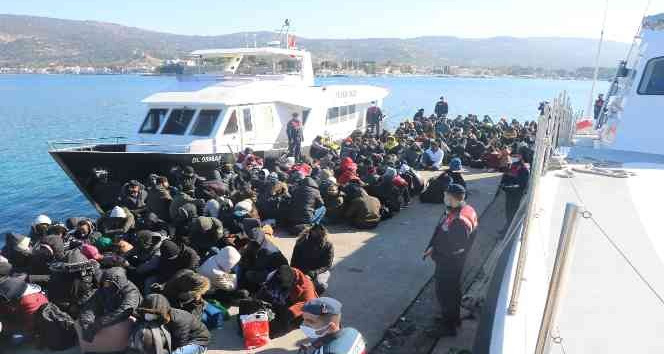 İzmir’de göçmen operasyonu: 226 göçmen ile 10 insan kaçakçısı yakalandı