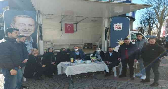 AK Parti İl Başkanlığı Yalova’daki projeleri vatandaşa anlattı