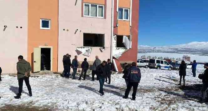 Niğde’de 4 katlı binada patlama: 2 yaralı