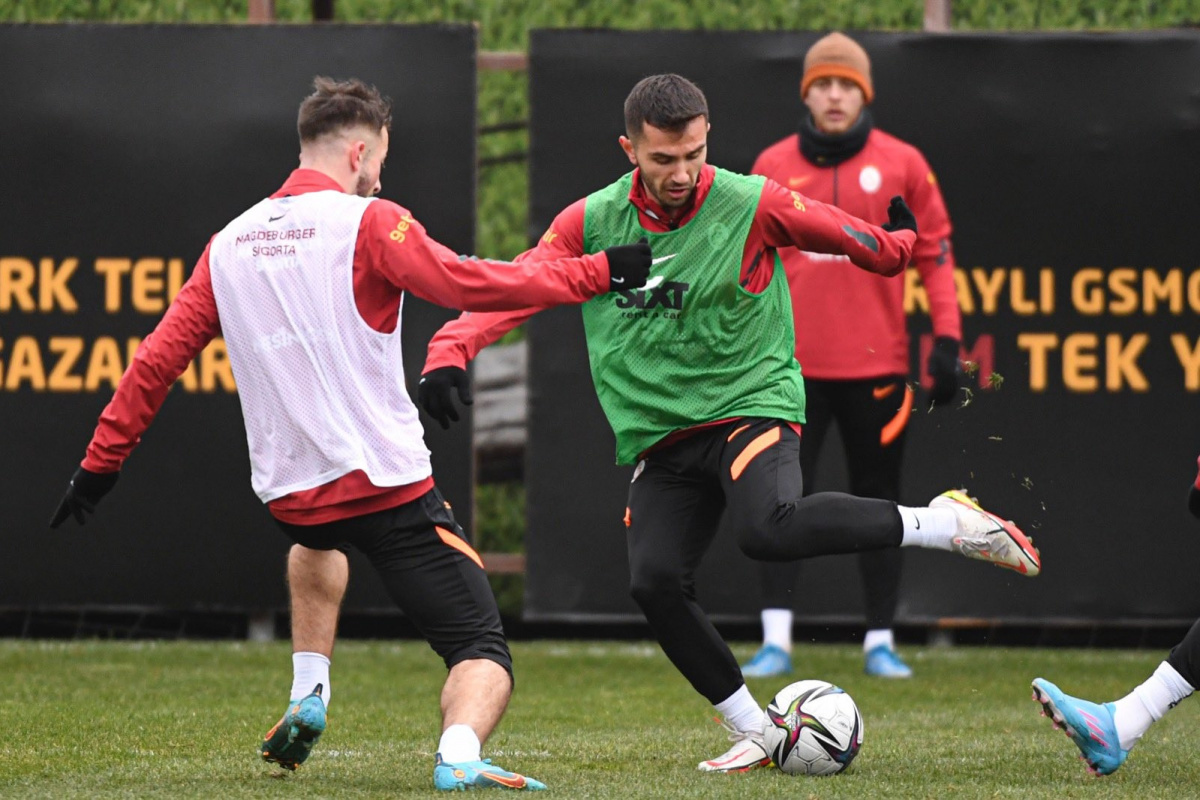 Arda Turan ve Emre Kılınç takımla birlikte çalıştı