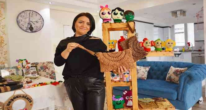 Çocukluktan kalan el becerisini ticarete dönüştürdü