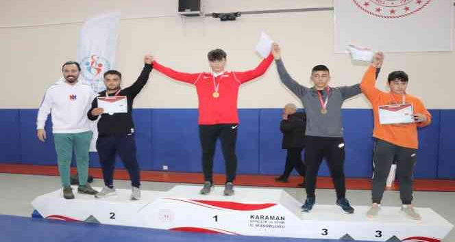 Karaman’da gençler güreş grup müsabakaları sona erdi