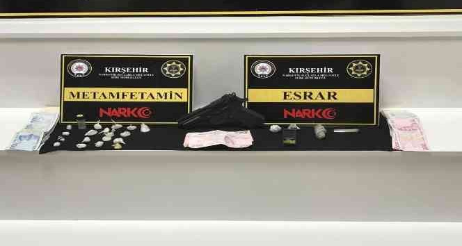 Kırşehir’de eş zamanlı uyuşturucu operasyonu