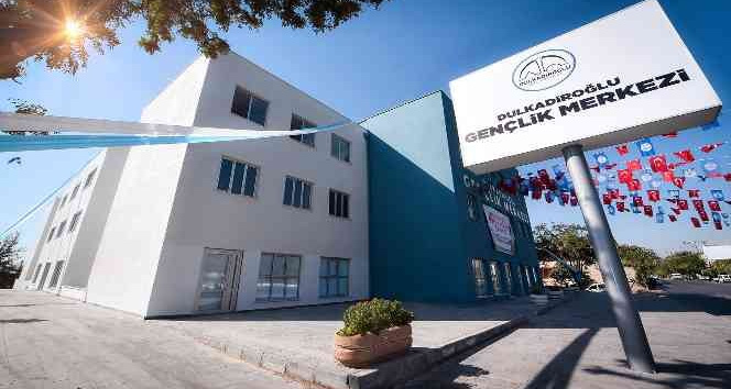 Gençlik merkezi gençleri kurslara bekliyor