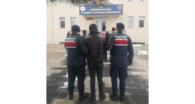 Hırsızlık şüphelileri tutuklandı