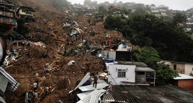 Brezilyada sel ve toprak kayması felaketinde bilanço ağırlaşıyor: 117 ölü, 100 kayıp