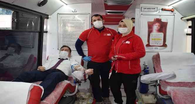 “İyi ki varsın kan dostum” kampanyasına Adliye personelinden destek