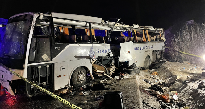 Cenaze yakınlarını taşıyan yolcu otobüsü devrildi: Ölü ve yaralılar var