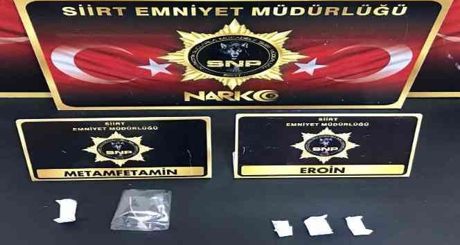 Siirt’te şüpheli şahıs üzerinde 5 fişek uyuşturucu madde ele geçirildi