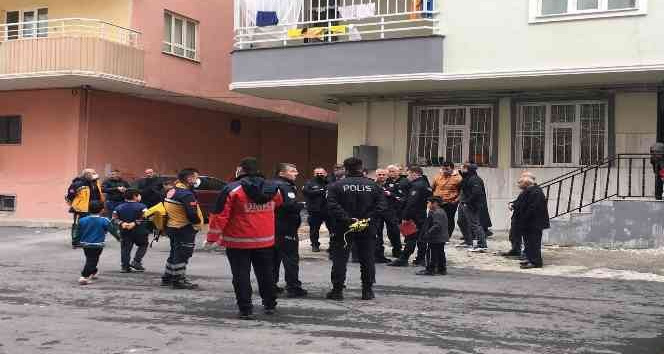 Batman’da ev yangını: 2’si çocuk 6 kişi zehirlendi