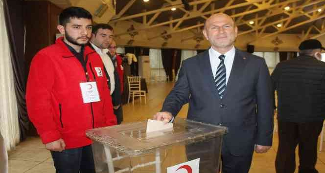 Türk Kızılay Ünye Şubesi’nde Özdemir dönemi
