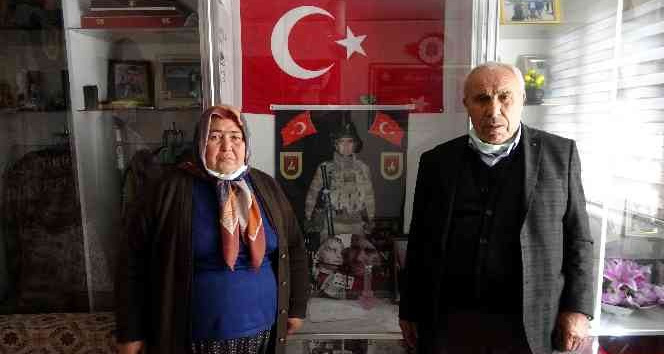 Yangında şehidin emanetleri zarar görmedi