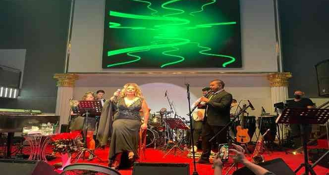 Kuşadası’nda Işın Karaca rüzgarı