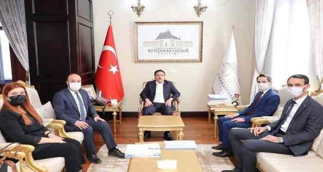 Dazkırı’daki yatırımlar hakkında Vali Çiçek’e bilgi verildi