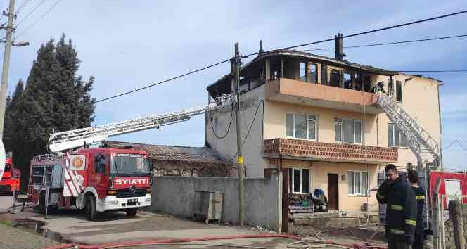 Yalova’da çatı katı yangını