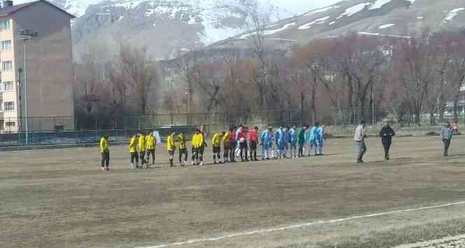 Çekişmeli maç 3-3 berabere bitti