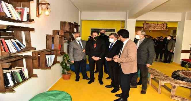 Karaman’da eski malzemeler "Sıfır Atık Kütüphanesinde" hayat buldu