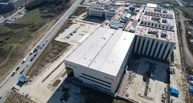 400 yataklı Yalova Devlet Hastanesi’nin Ramazan Bayramı’nda açılması hedefleniyor