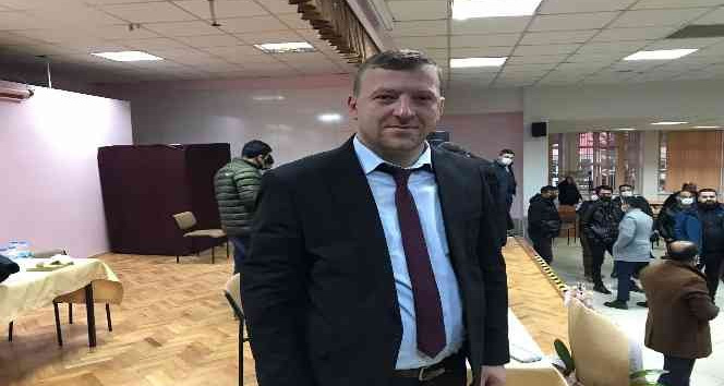 Gümüşhane Şoförler ve Otomobilciler Odasının yeni başkanı Ekrem Sarı oldu